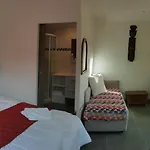 Les Rouges Gorges Bed & Breakfast Lugos