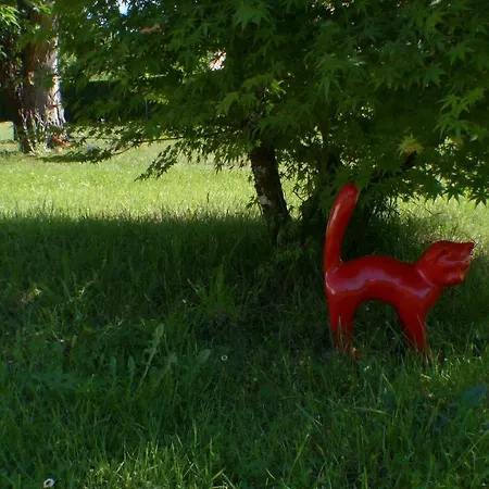 Les Rouges Gorges Couette-café