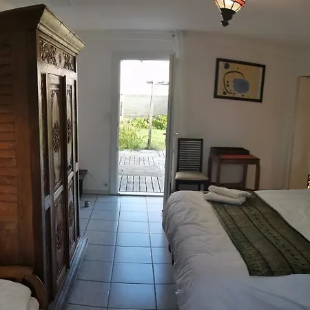 Les Rouges Gorges Couette-café Lugos