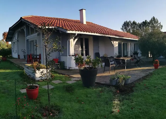 Alojamento de Acomodação e Pequeno-almoço Les Rouges Gorges 3*